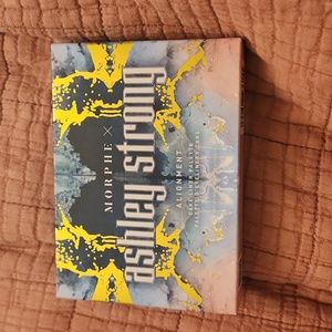 Morphe x Ashley strong